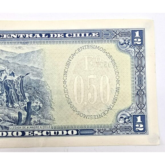 Vintage Chilean Banco Central De Chile 1/2 Escudo Banknotes Sequential Set LI642 - Picture 8 of 10